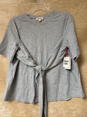 Open Edit BNWT Women’s Gray Tie-Front Short Sleeve Top size M